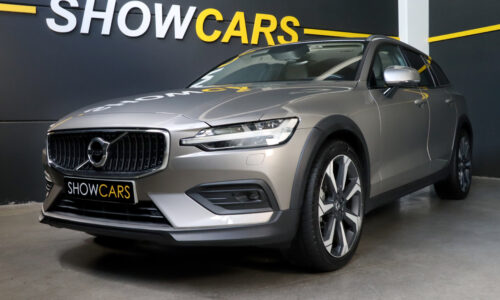 VOLVO V60 Cross Country 2.0 B4 D AWD Pro AUTO de ocasión en Show Cars