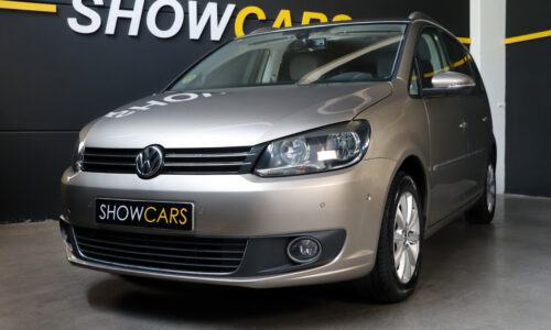 VOLKSWAGEN Touran 1.6 TDI DSG Advance BMT de ocasión en Show Cars