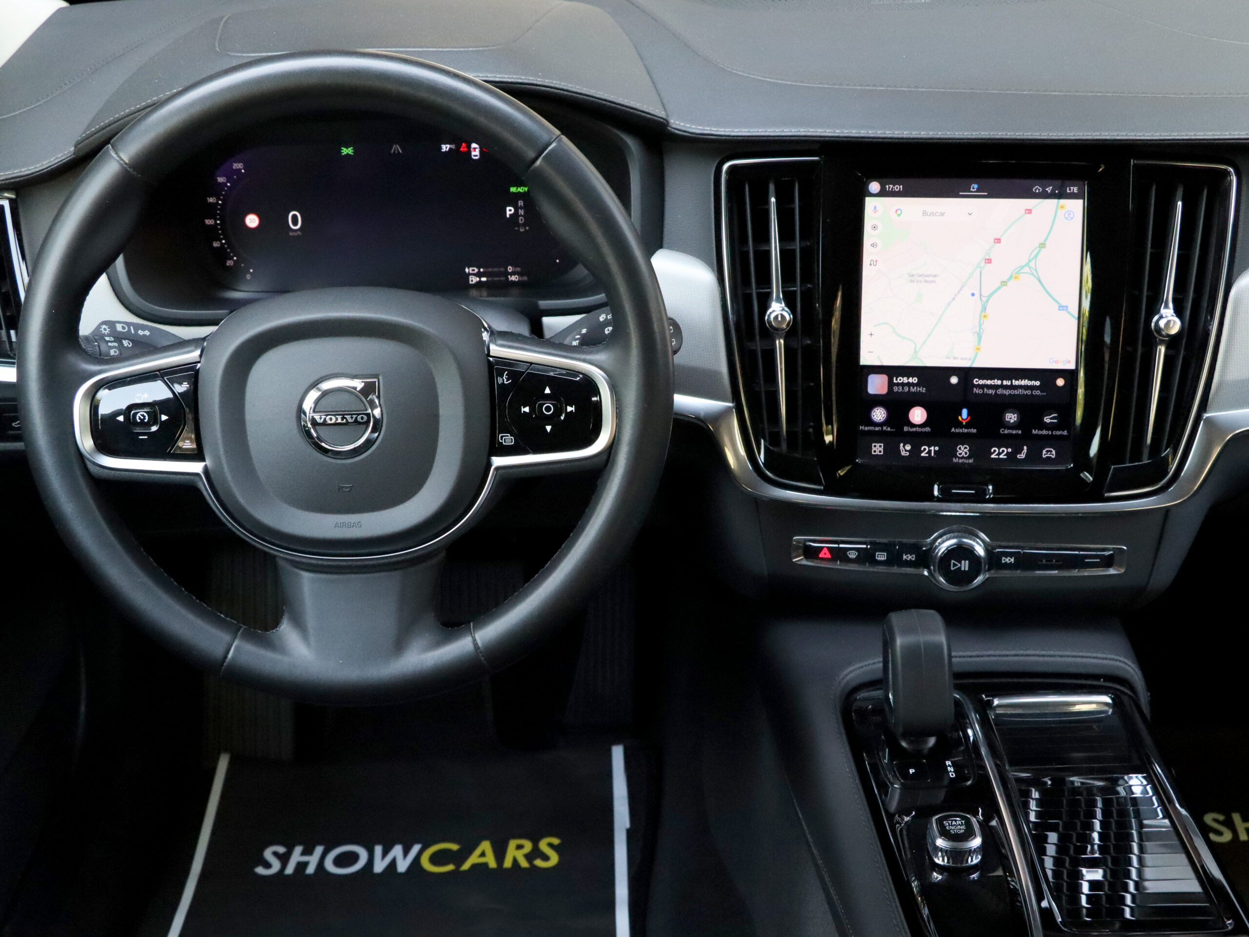 22 Fotografía del VolvoV902.0 T6 AWD Recharge Plus Dark Auto de segunda mano en Show Cars