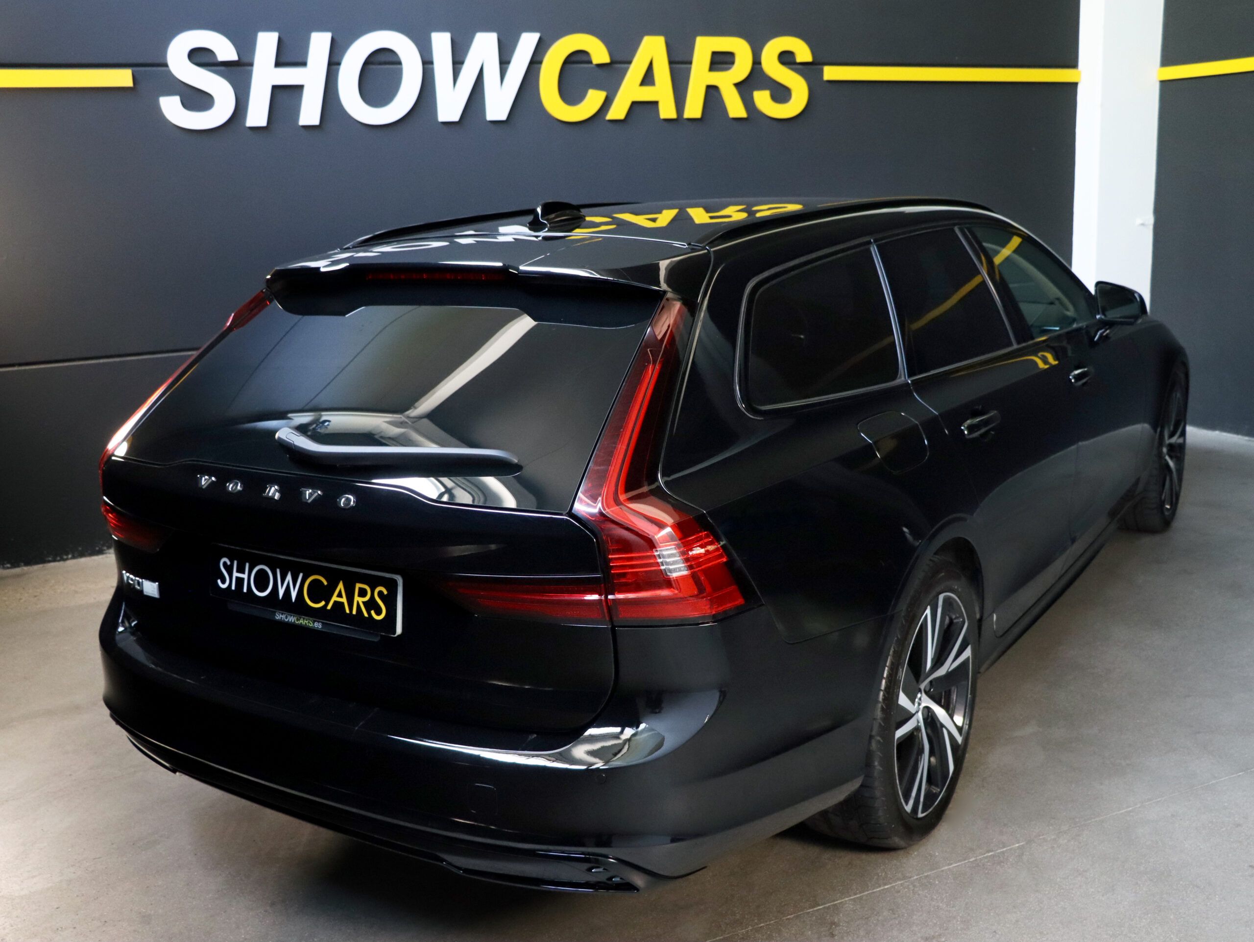 5 Fotografía del VolvoV902.0 T6 AWD Recharge Plus Dark Auto de segunda mano en Show Cars