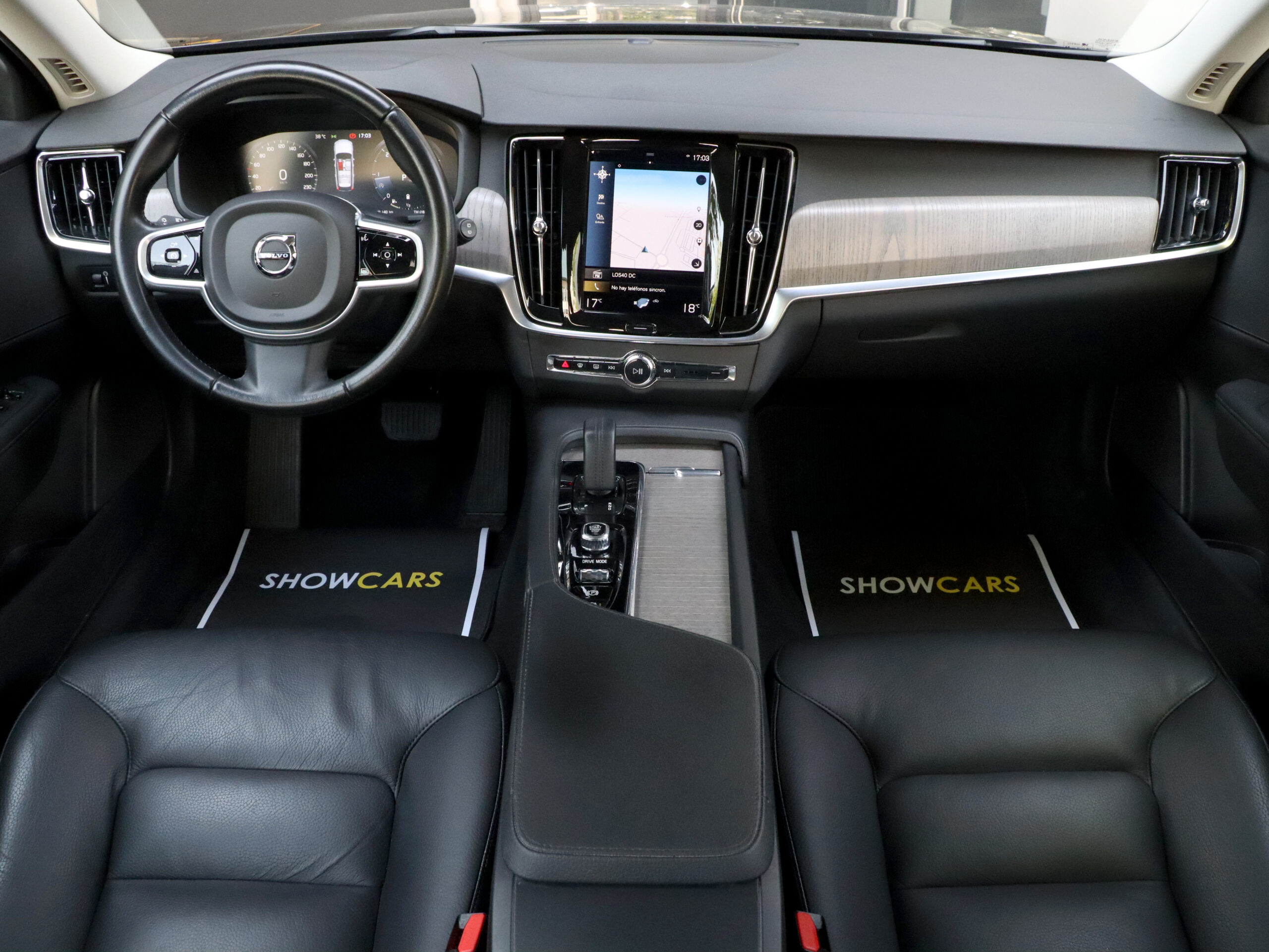 7 Fotografía del VolvoV90Cross Country 2.0 B4 D AWD Auto de segunda mano en Show Cars