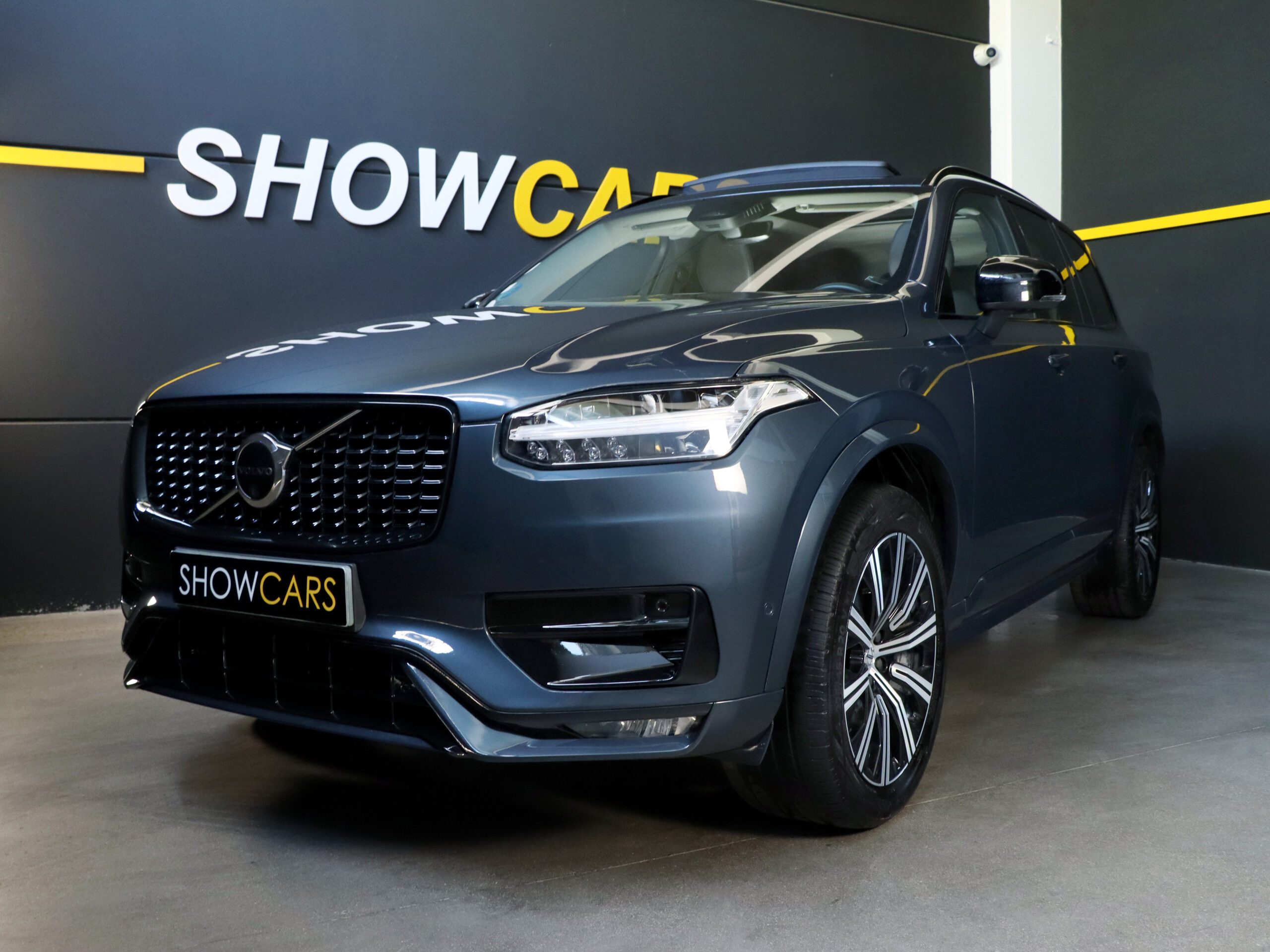 1 Fotografía del VolvoXC902.0 B5 D AWD Plus Dark Auto de segunda mano en Show Cars