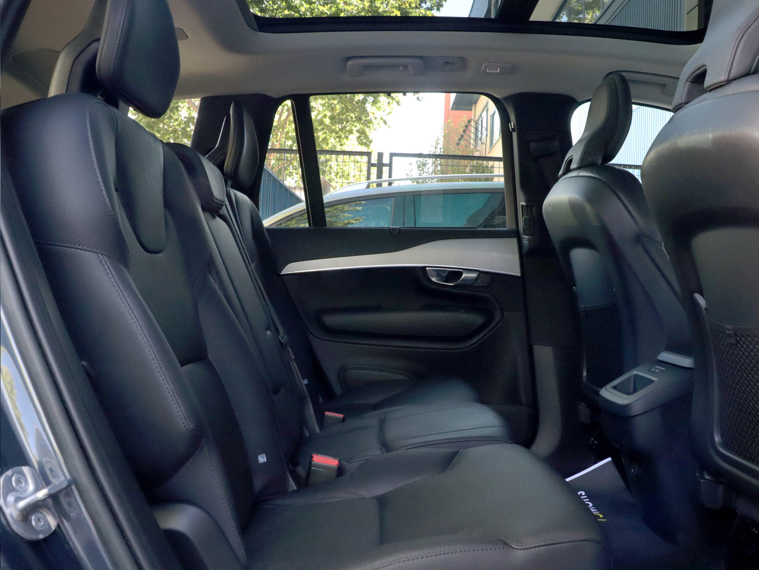 16 Fotografía del VolvoXC902.0 B5 D AWD Plus Dark Auto de segunda mano en Show Cars