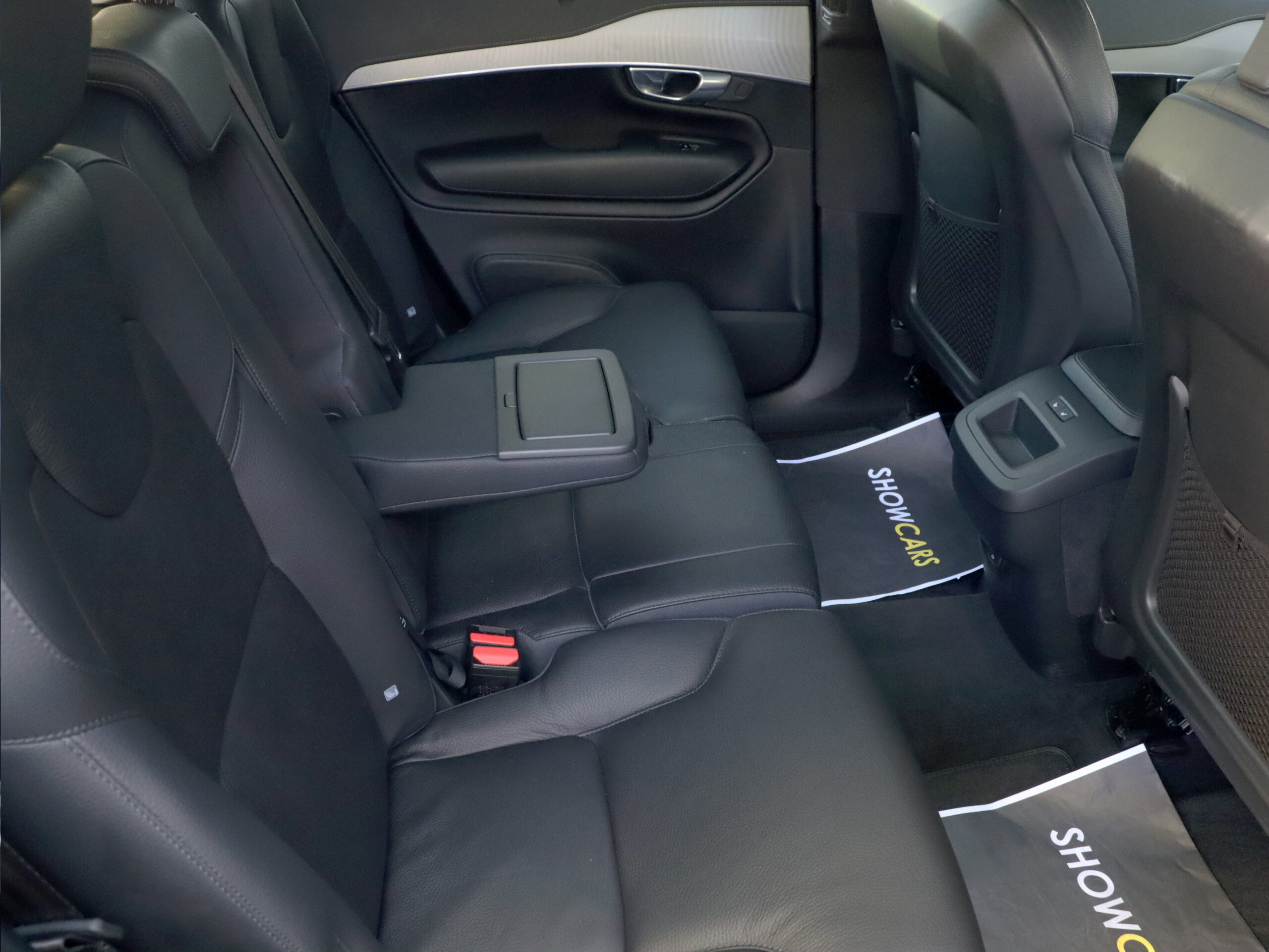 17 Fotografía del VolvoXC902.0 B5 D AWD Plus Dark Auto de segunda mano en Show Cars