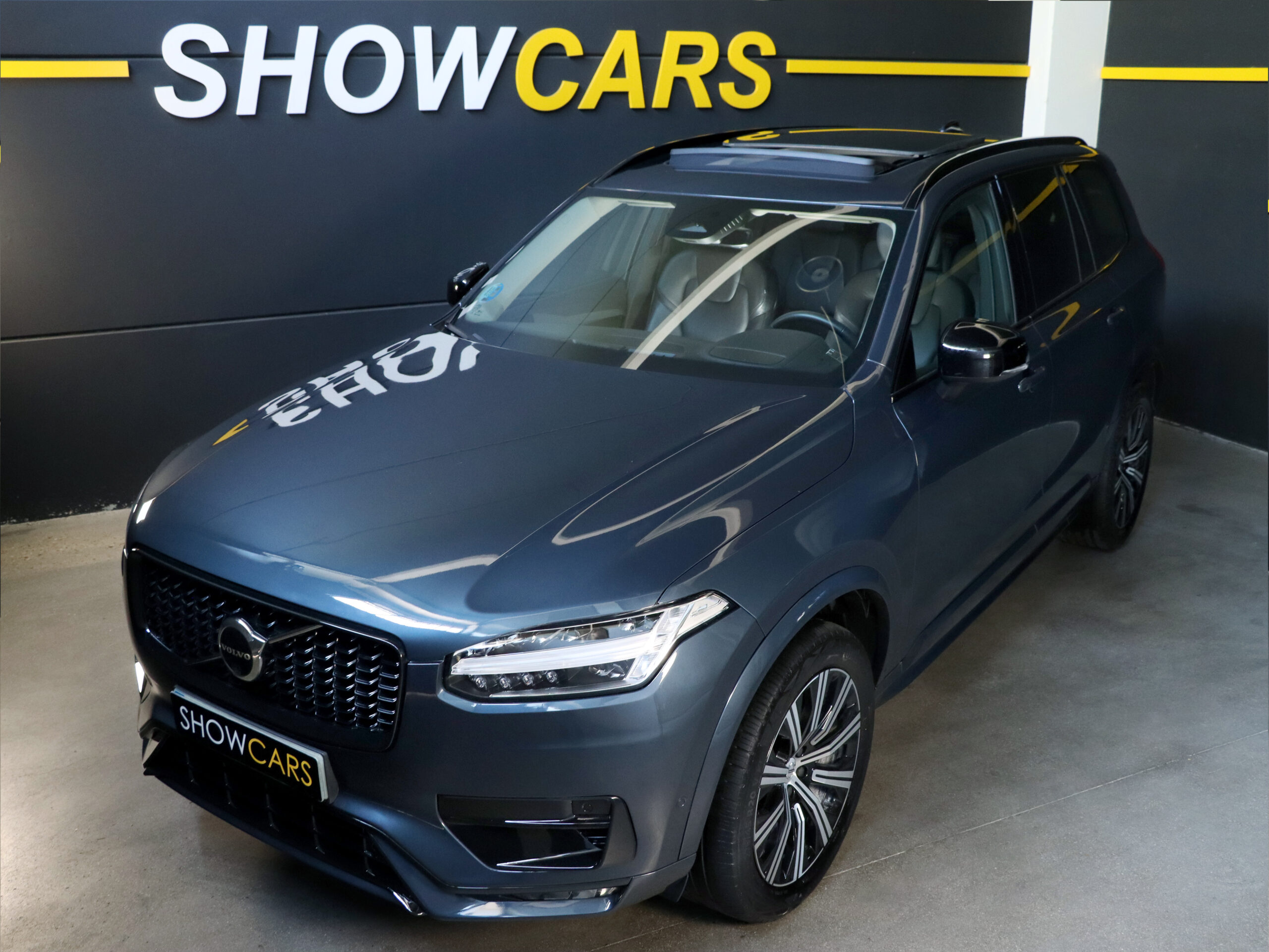 4 Fotografía del VolvoXC902.0 B5 D AWD Plus Dark Auto de segunda mano en Show Cars