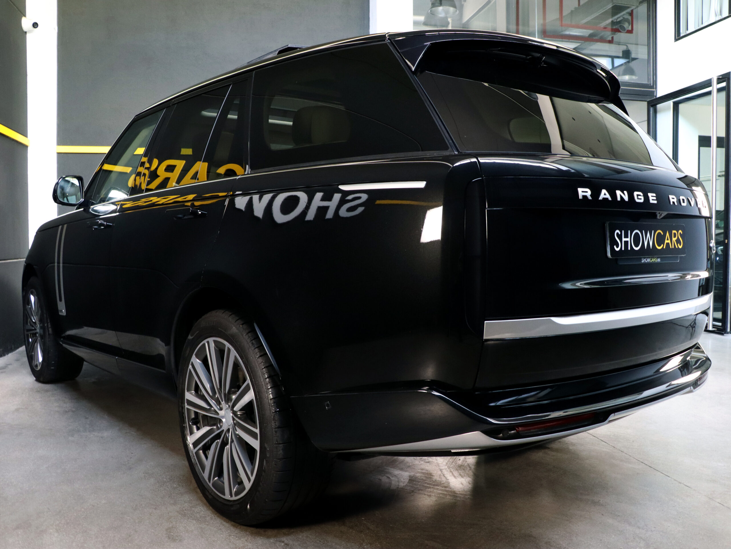 44 Fotografía del Land RoverRange Rover3.0D I6 350 CV MHEV Auto Autobiography de segunda mano en Show Cars