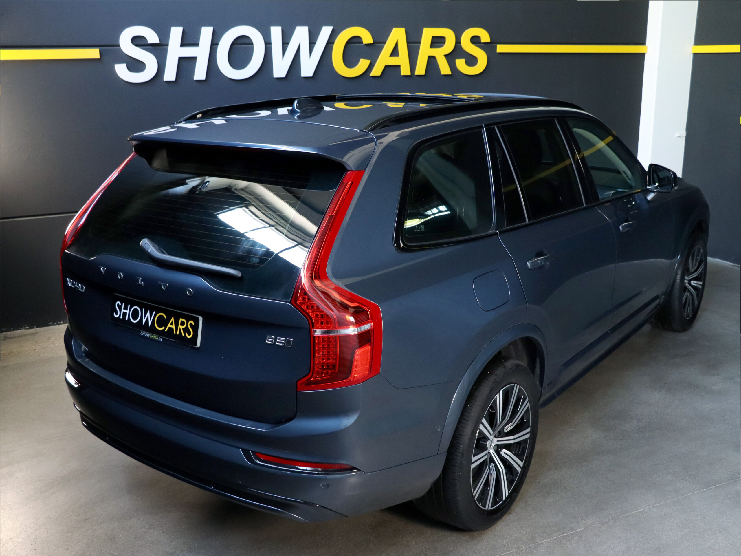 5 Fotografía del VolvoXC902.0 B5 D AWD Plus Dark Auto de segunda mano en Show Cars