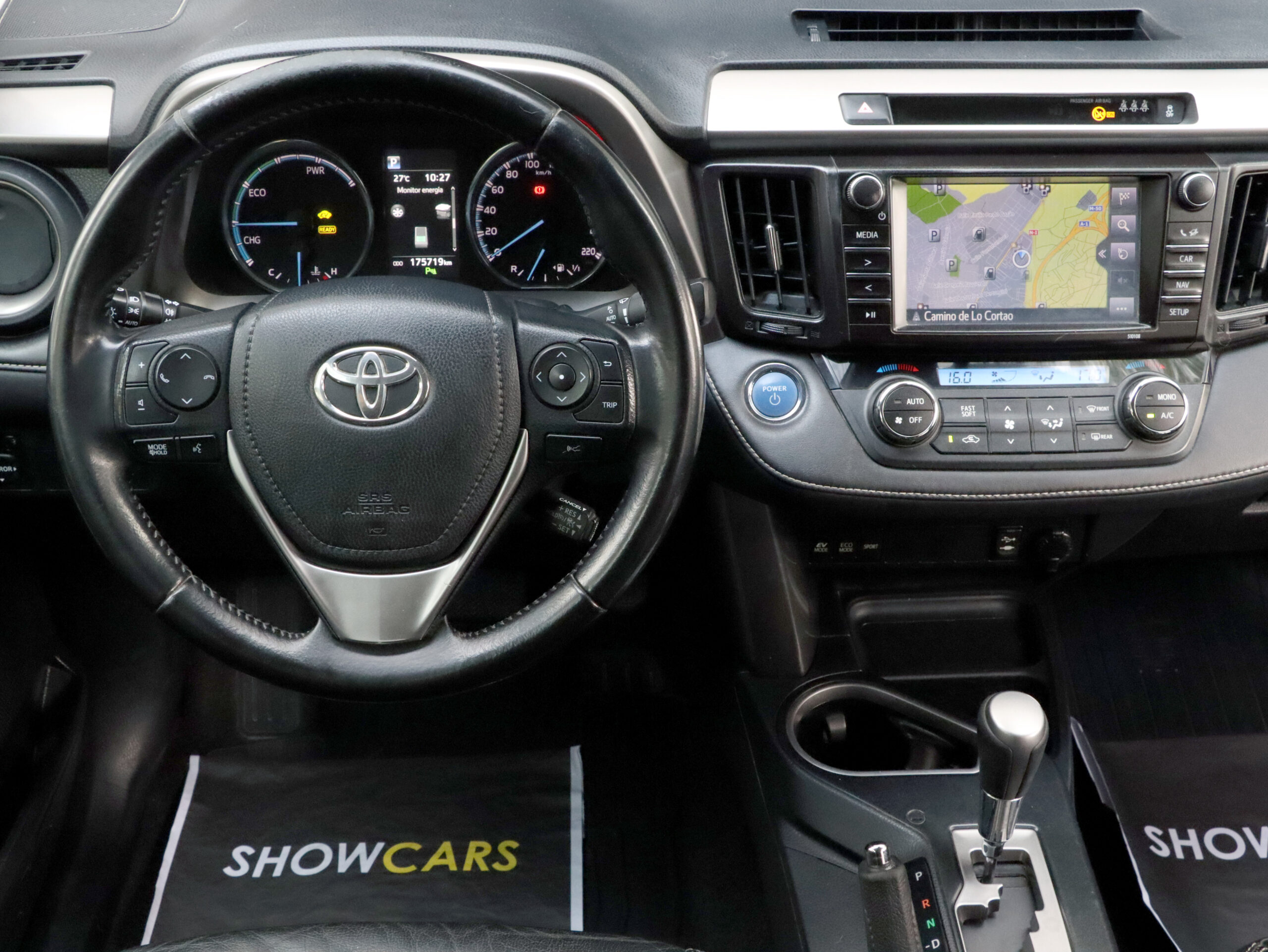 19 Fotografía del ToyotaRAV42.5l hybrid 4WD Advance de segunda mano en Show Cars