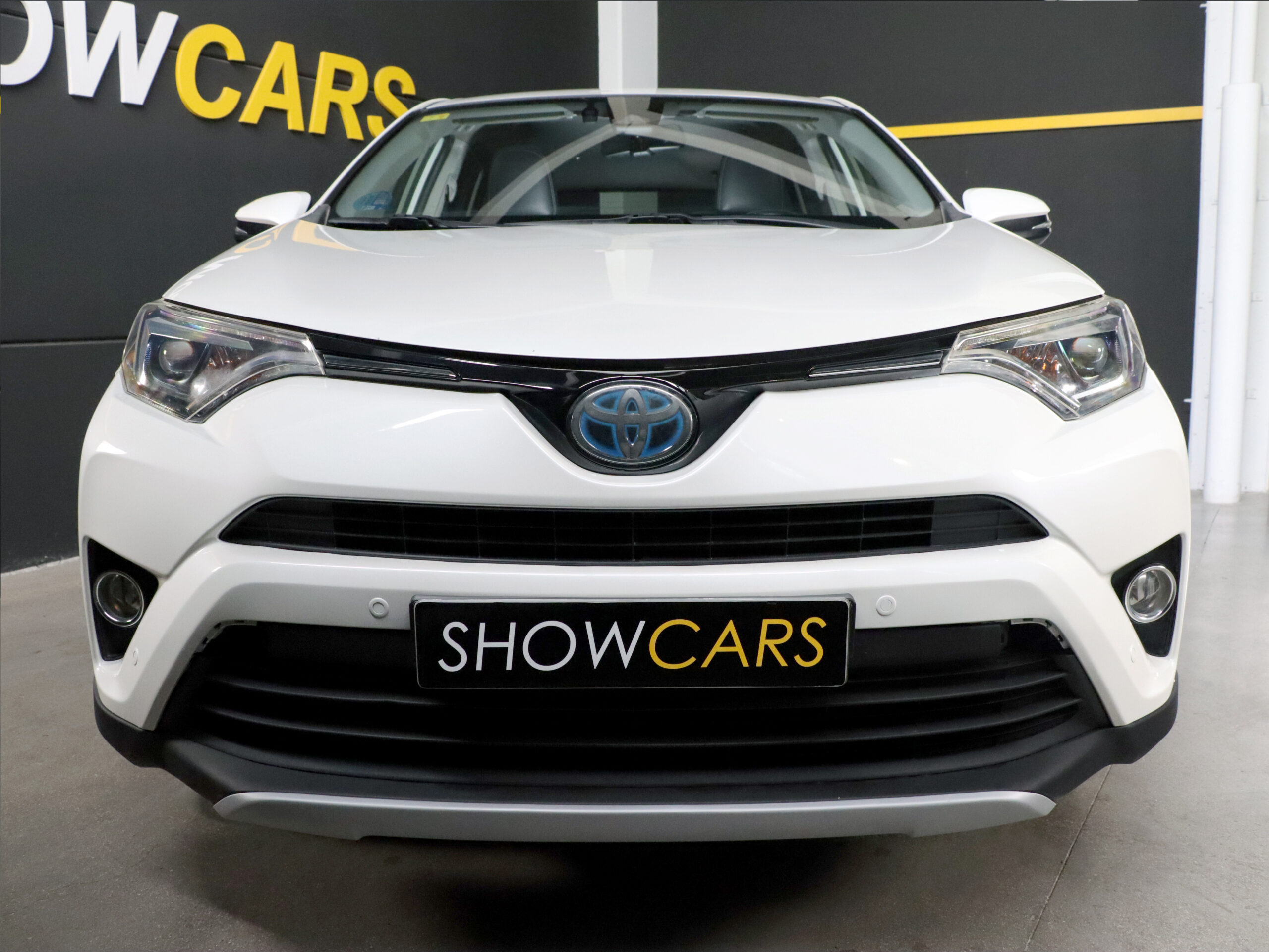 2 Fotografía del ToyotaRAV42.5l hybrid 4WD Advance de segunda mano en Show Cars